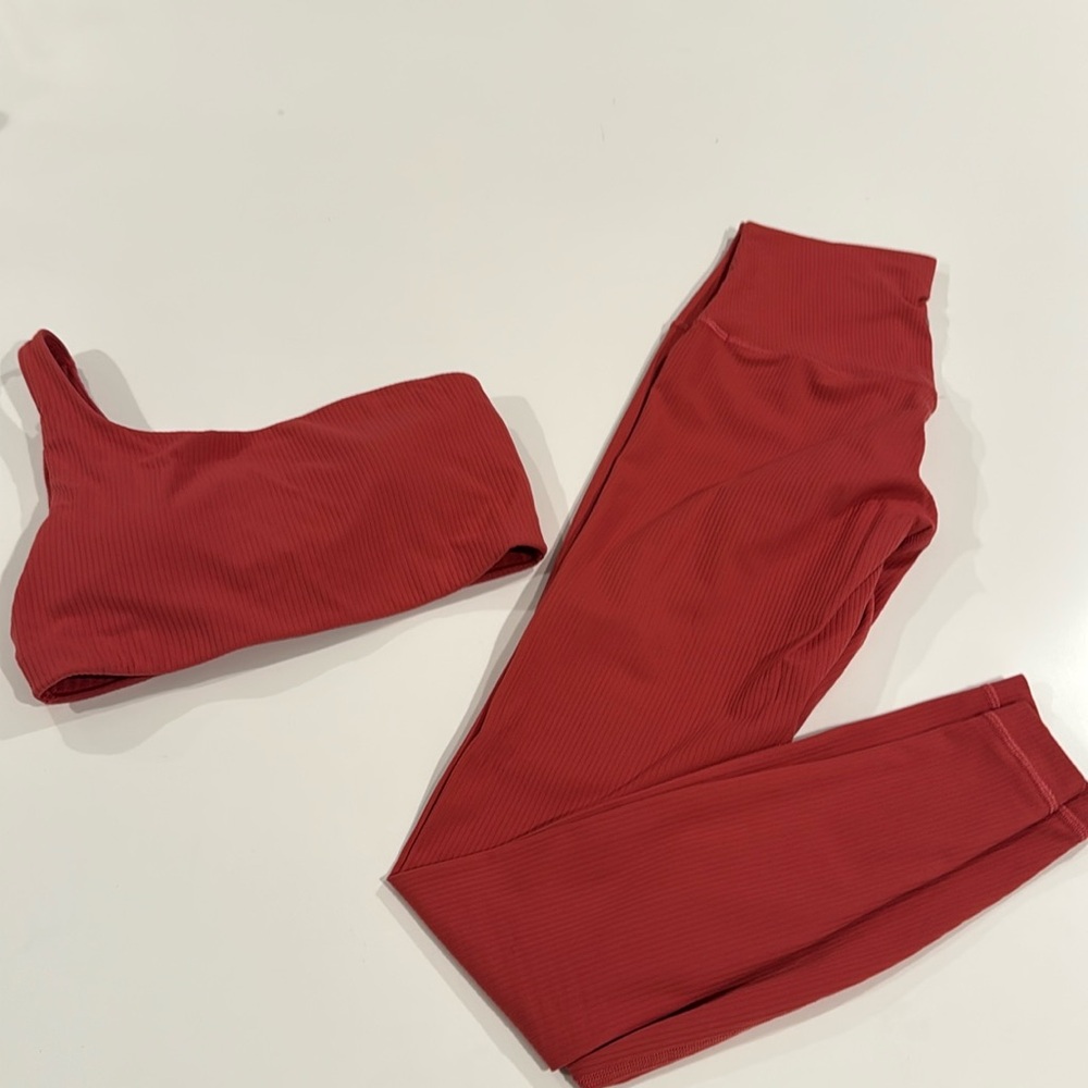 Lulu Lemon Set
